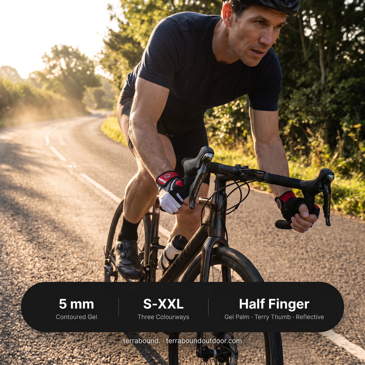 Key specifications of the half finger cycling gloves including 5 mm gel padding and 54 g weight