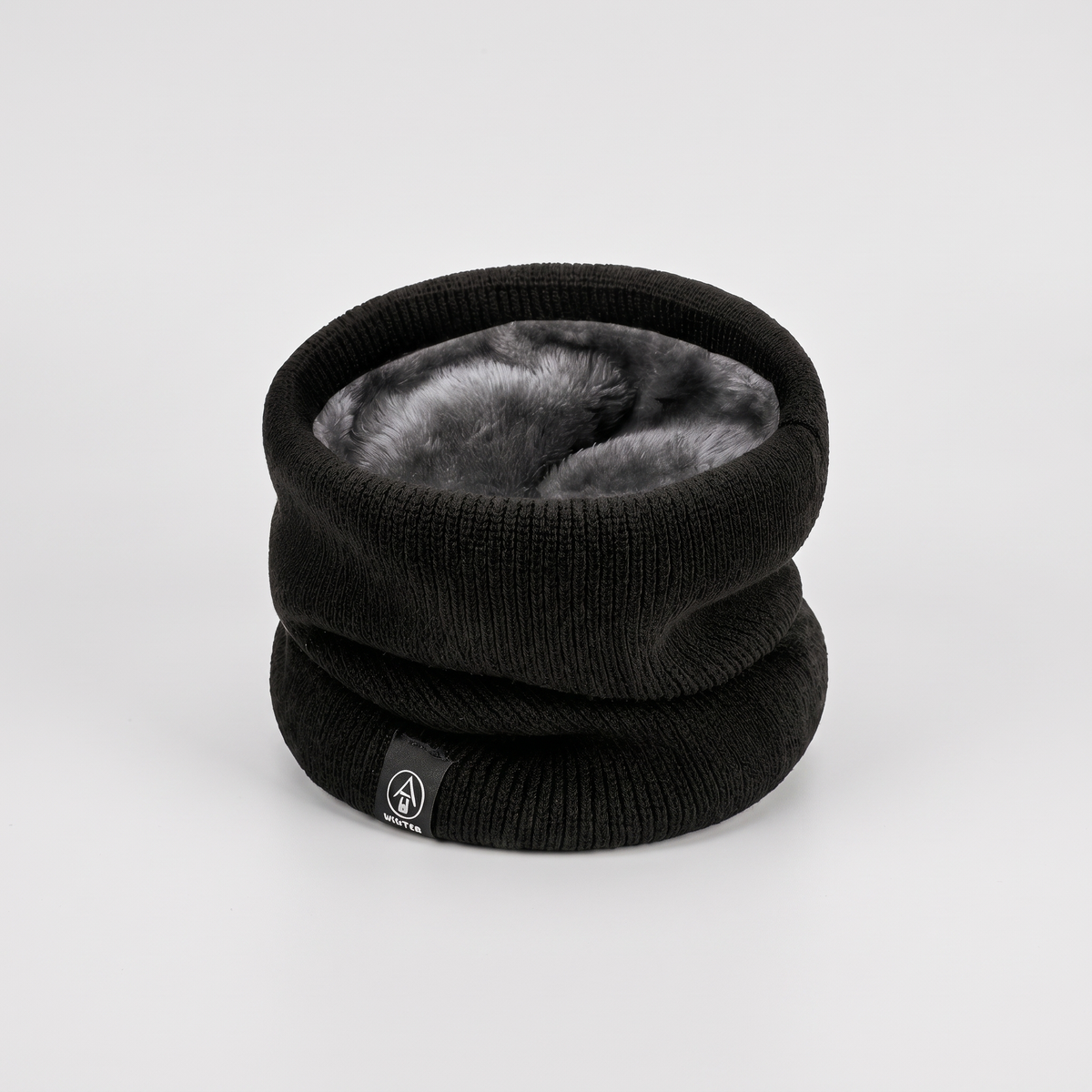 Plush-lined knit snood in Black