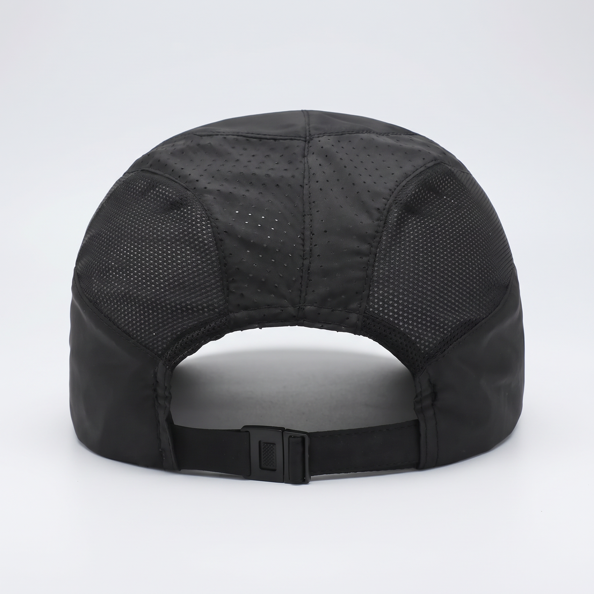 Back of the running cap with perforated panel, mesh sides and clip buckle strap
