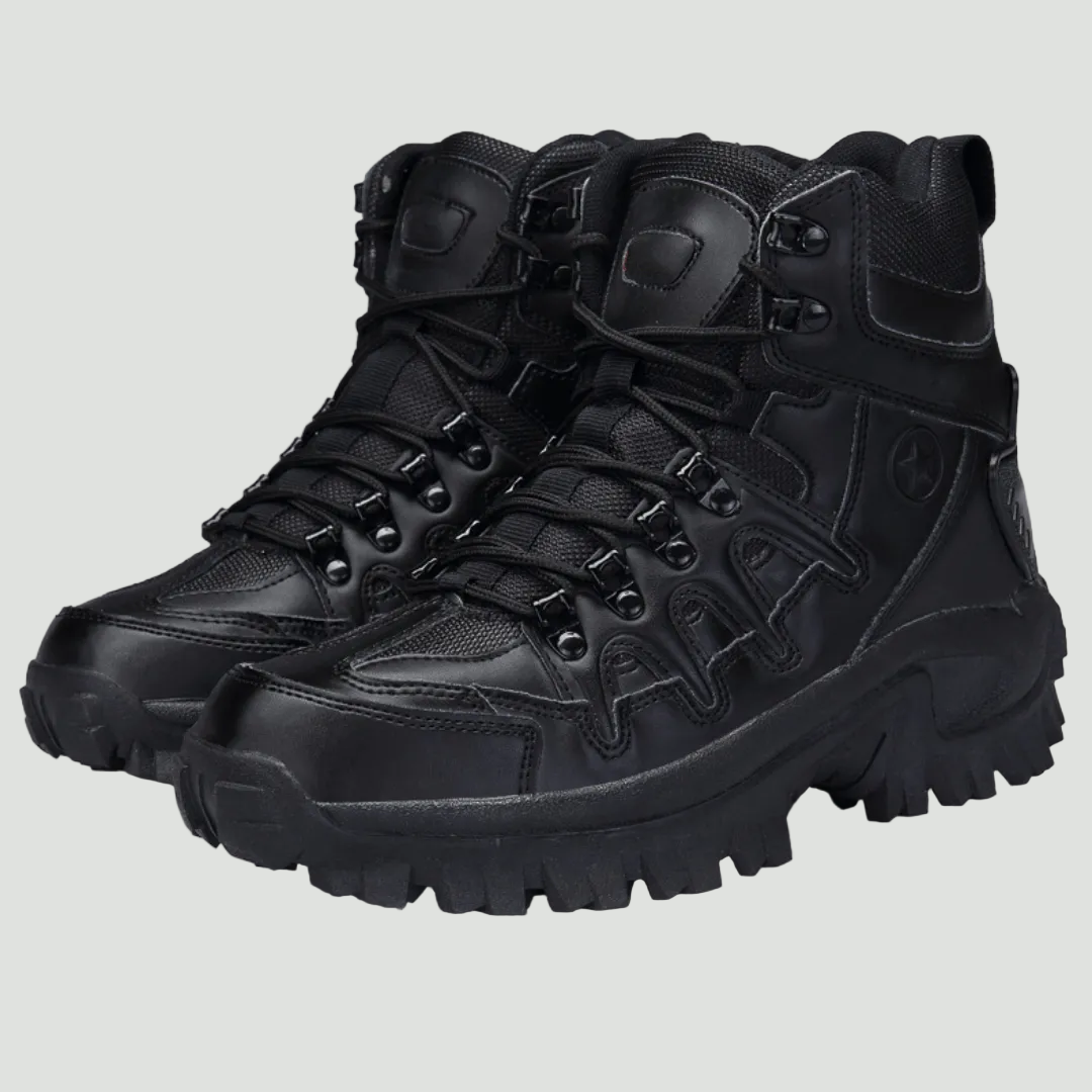 Lightweight Waterproof Outdoor Boots – Durable Grip for Trail & Field Use