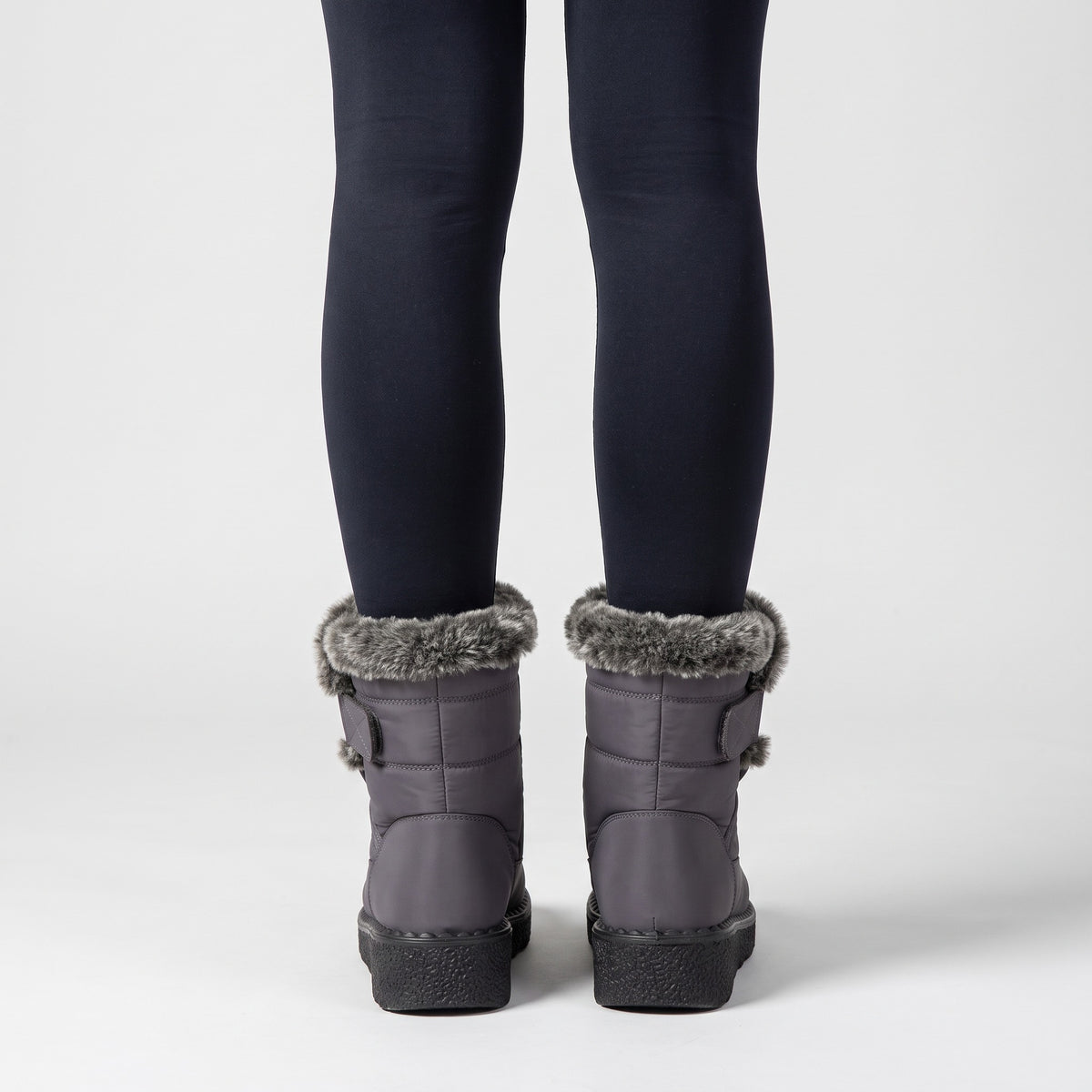 Back view of the fur lined winter boots worn