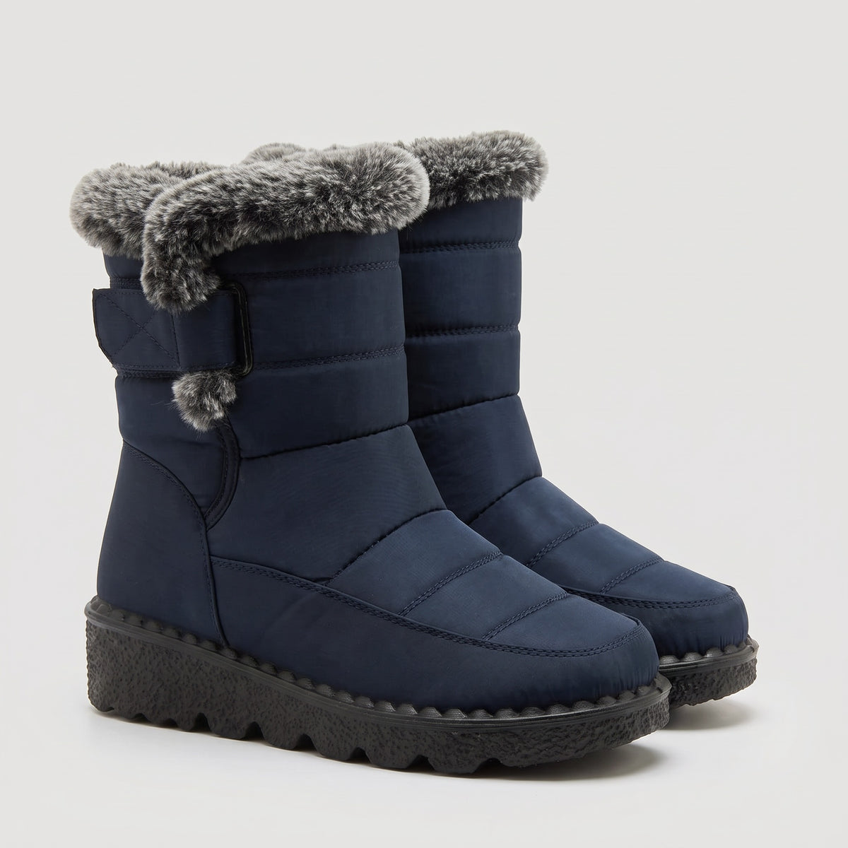 Women's fur lined winter boots in Blue