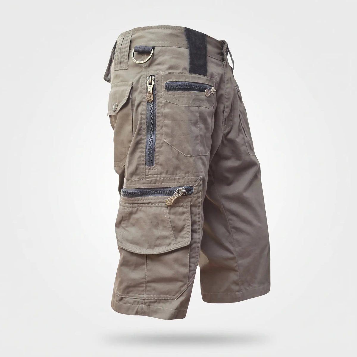 Men's cargo shorts in light brown